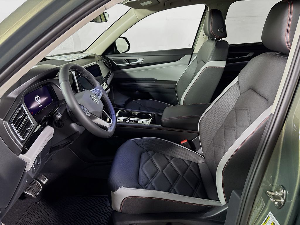 2025 Volkswagen Atlas 2.0T Peak Edition