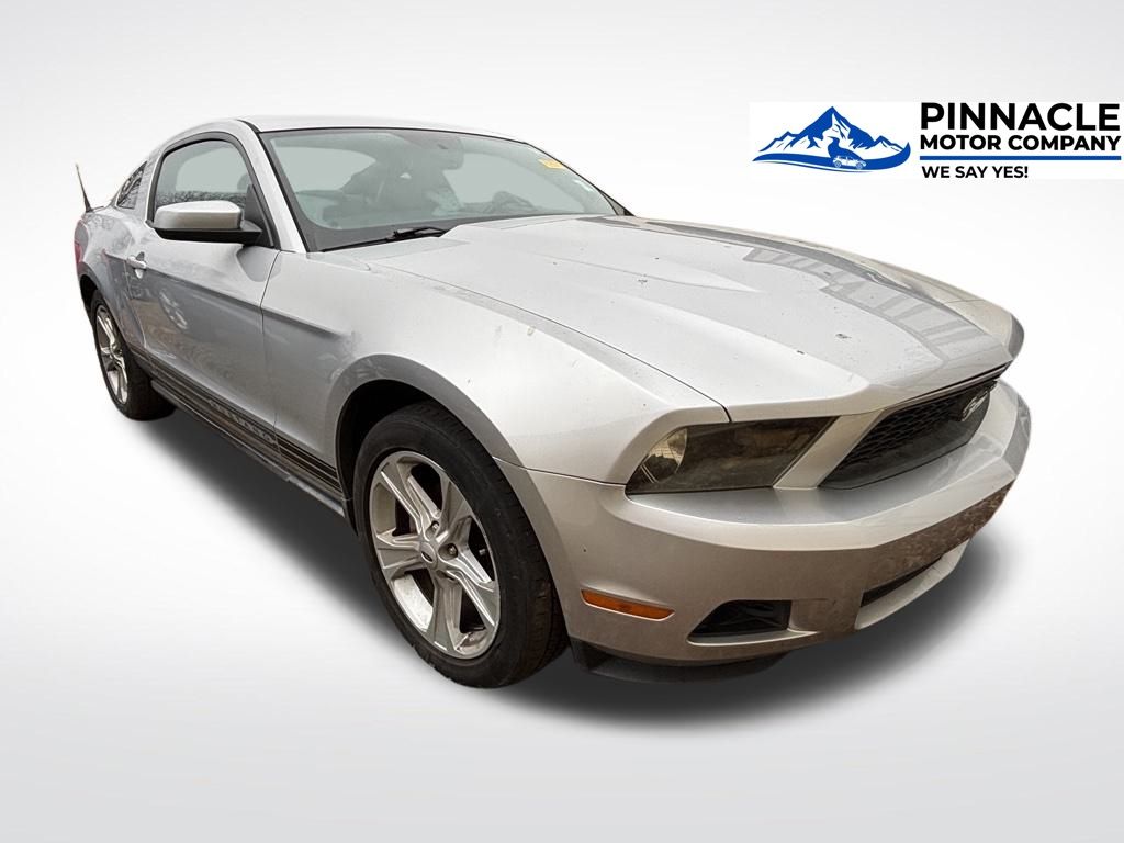 2010 Ford Mustang V6 Premium Coupe RWD