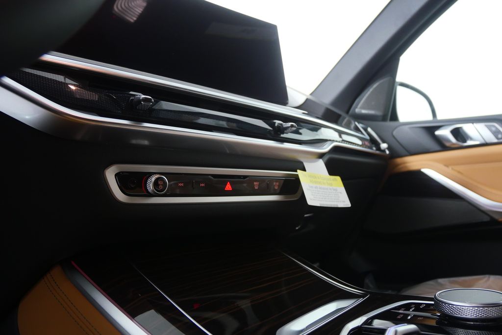 Thumbnail: 2026 BMW X5 - 20