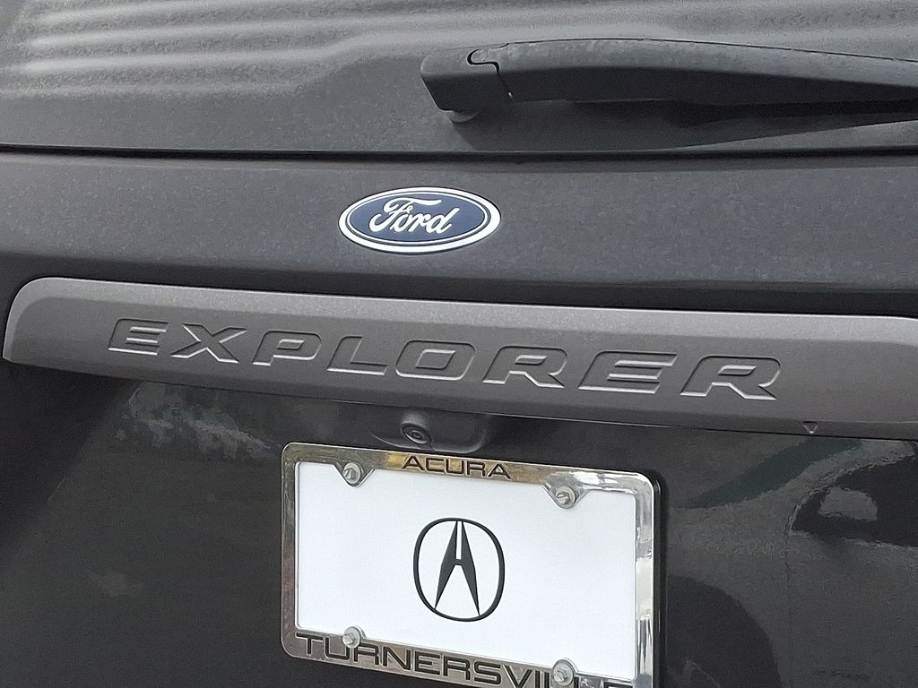 Thumbnail: 2023 Ford Explorer - 31