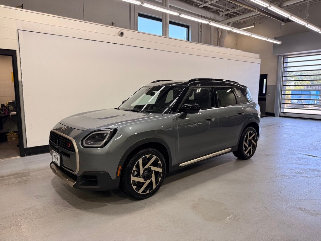 Thumbnail: 2027 MINI Cooper Countryman - 1