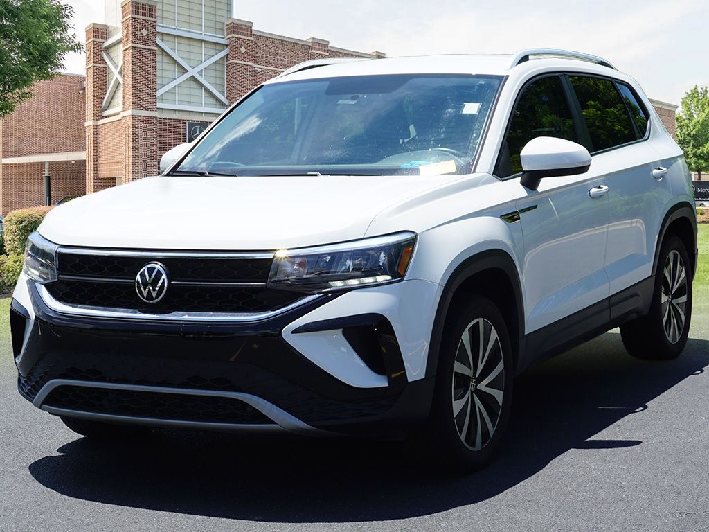 Thumbnail: 2022 Volkswagen Taos - 2