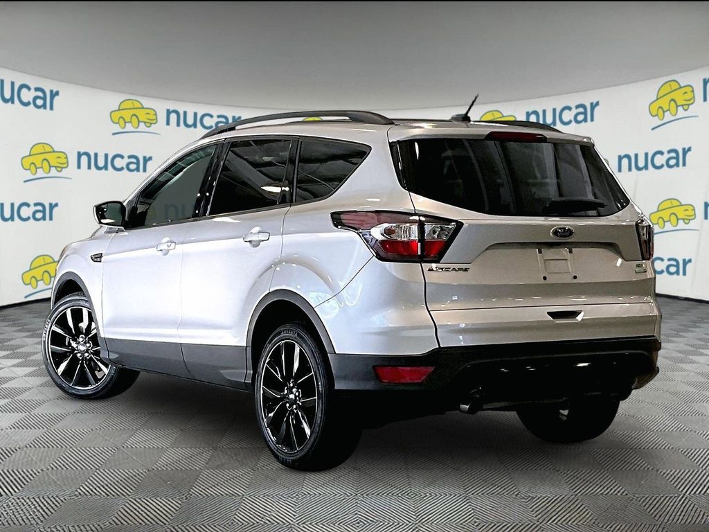 2018 Ford Escape — photo 4