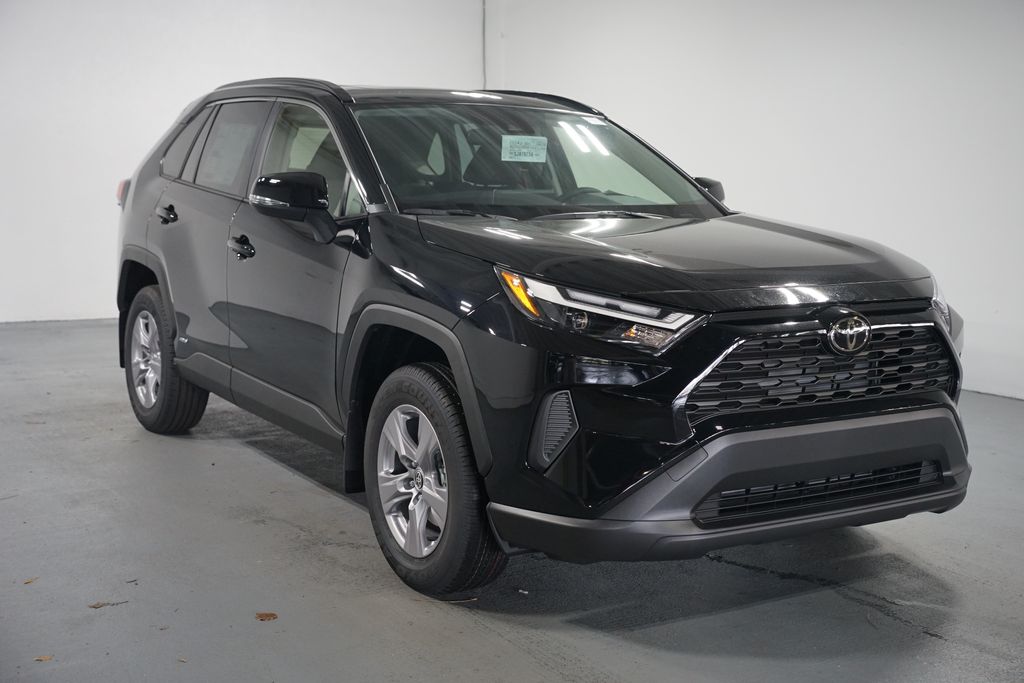 Thumbnail: 2025 Toyota RAV4 - 3