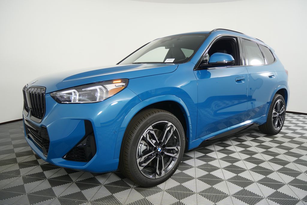 Thumbnail: 2025 BMW X1 - 8