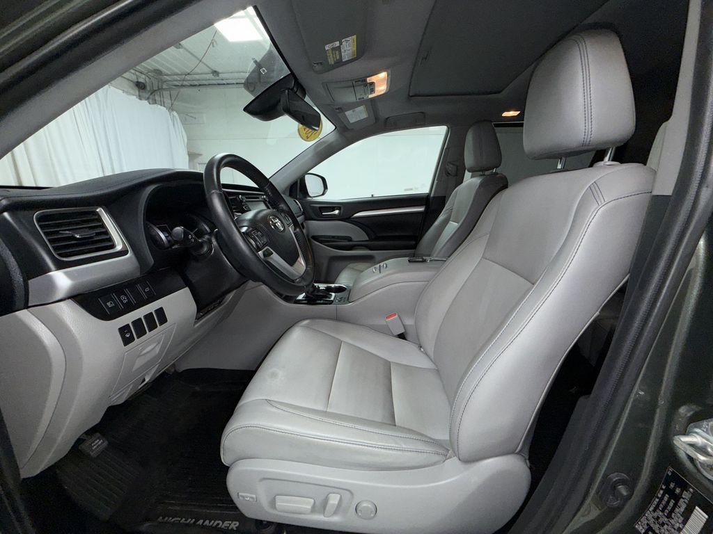 Used 2019 Toyota Highlander SUV