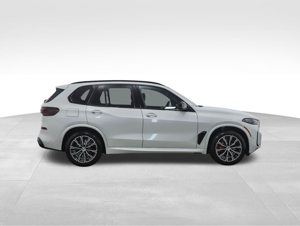 2025 BMW X5 M60i 6