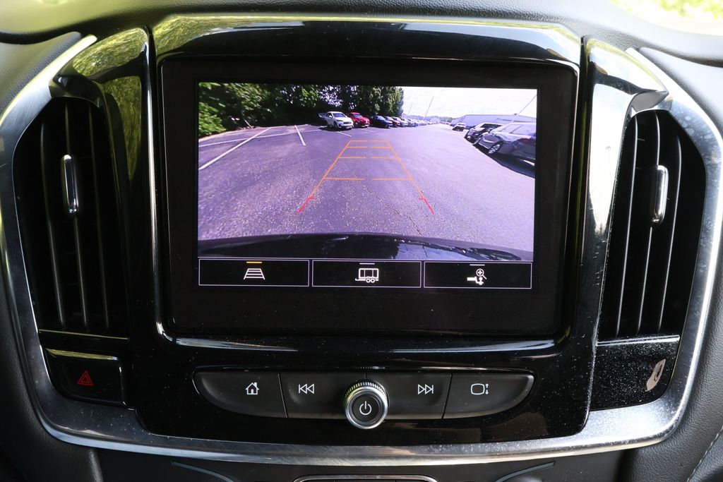 2023 Chevrolet Traverse LT 18