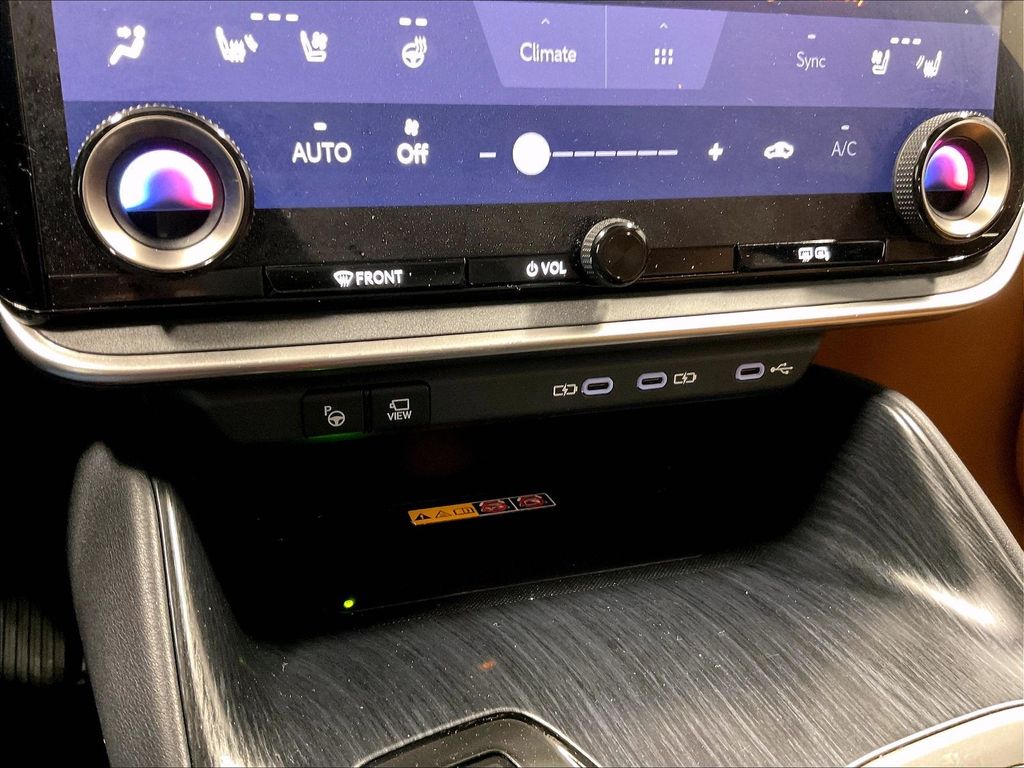 2023 Lexus RZ — photo 26