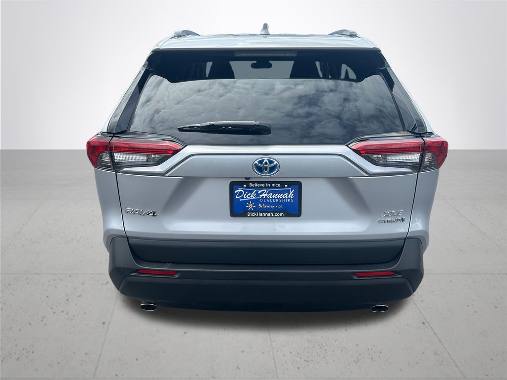 2024 Toyota RAV4 Hybrid XLE