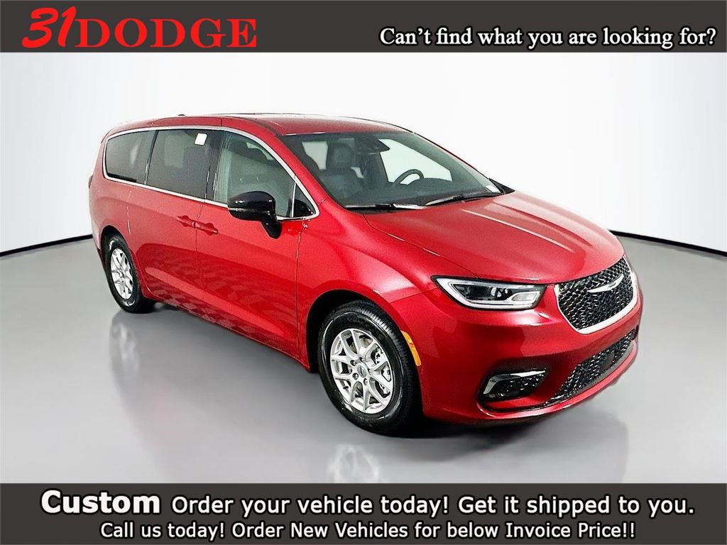 2025 Chrysler Pacifica Select FWD