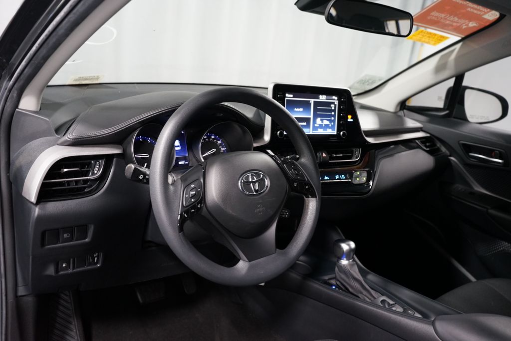 Thumbnail: 2020 Toyota C-HR - 7