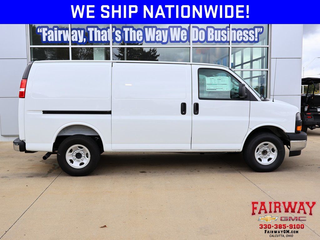 2025 GMC Savana Cargo 2500 RWD