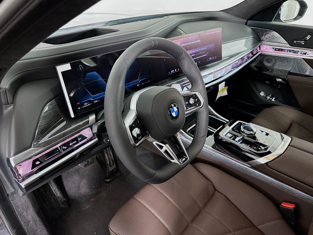 Thumbnail: 2025 BMW 7 Series - 9