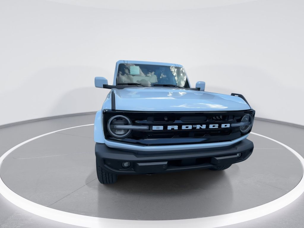 New 2026 White Ford Outer Banks image 3