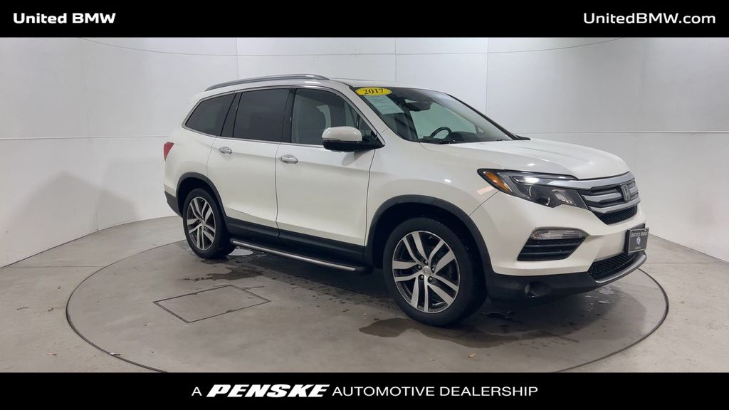 2017 Honda Pilot Elite 2