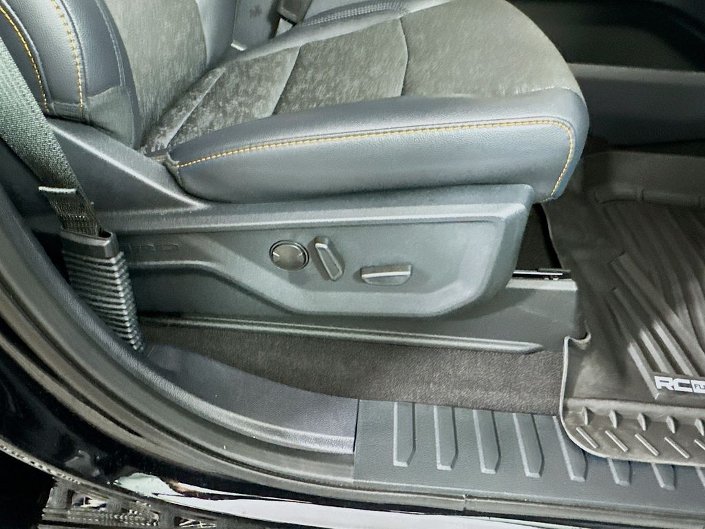 Used 2025 Black Ford Tremor image 24