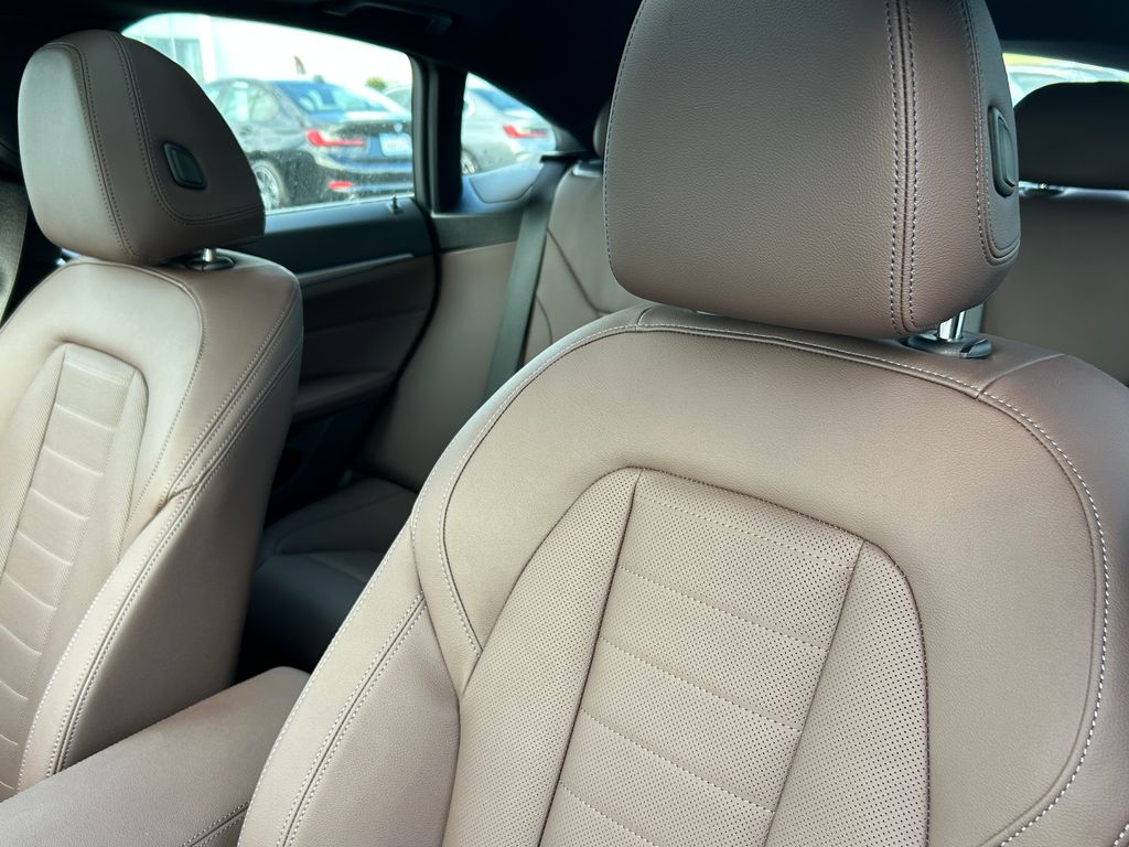 Thumbnail: 2026 BMW i4 - 14