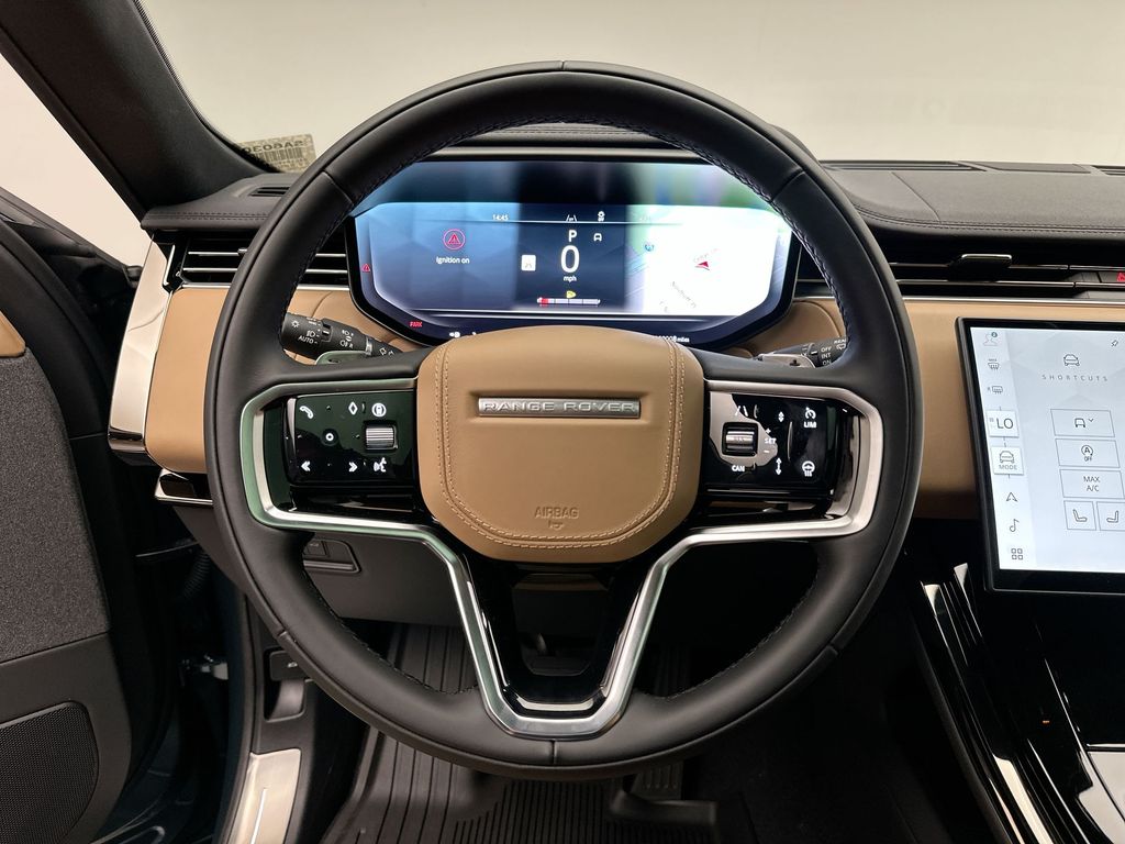 Thumbnail: 2025 Land Rover Range Rover Sport - 13