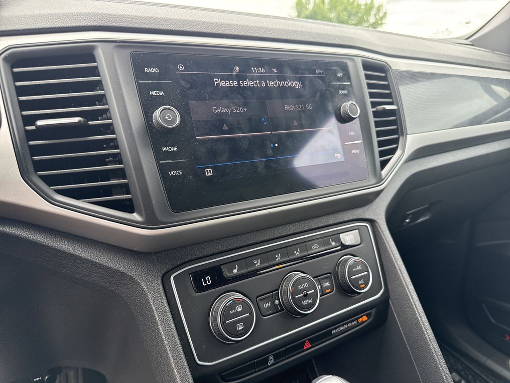 2021 Volkswagen Atlas Cross Sport 3.6L V6 SE w/Technology R-Line Gray at Community Toyota