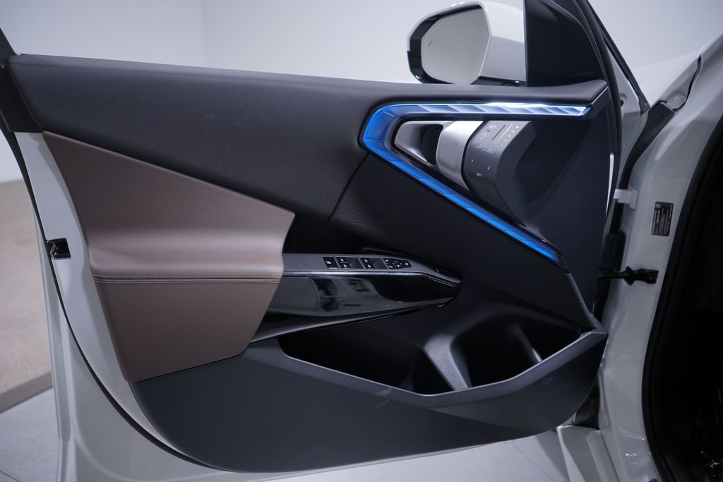 Thumbnail: 2026 BMW X3 - 10