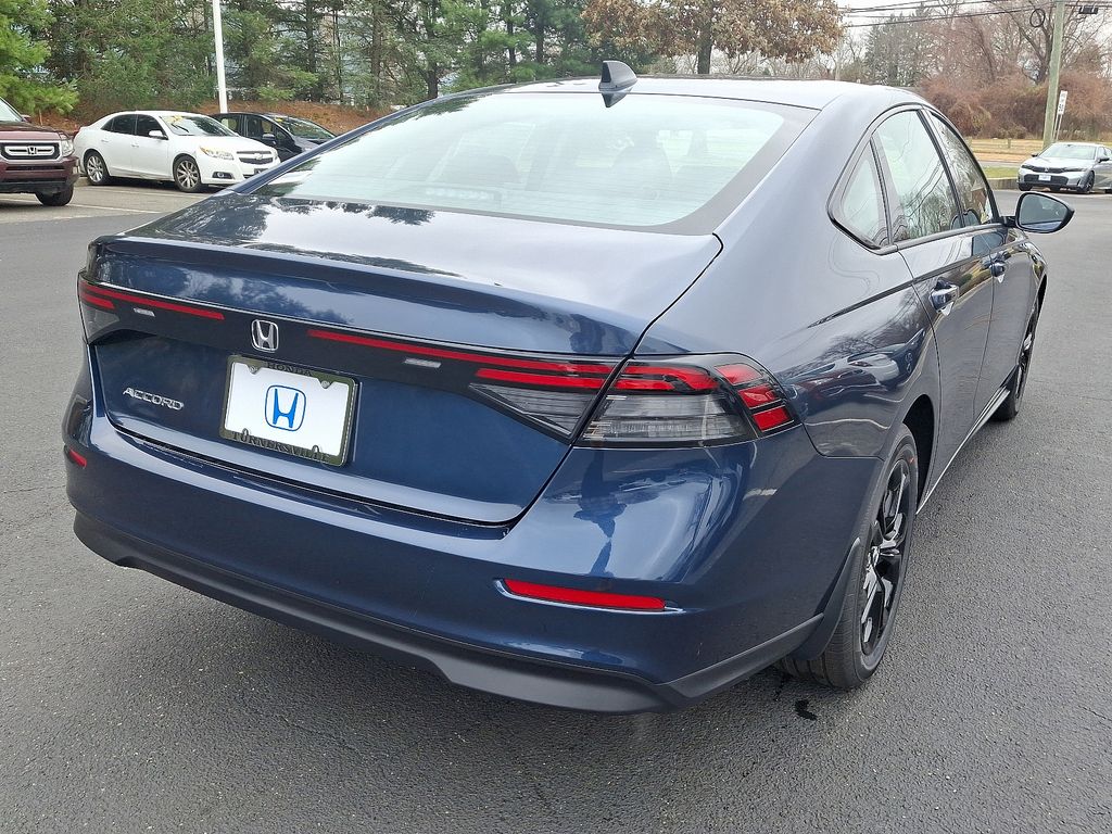 2025 Honda Accord SE 4