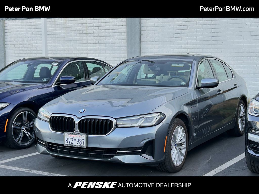 2021 BMW 5 Series 530e iPerformance -
                San Mateo, CA