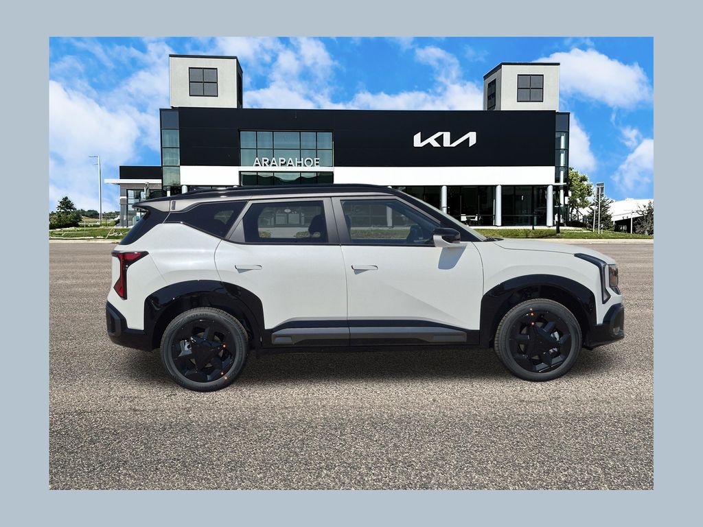 White 2027 Kia Seltos SUV / Crossover All-Wheel Drive Continuously Variable Transmission