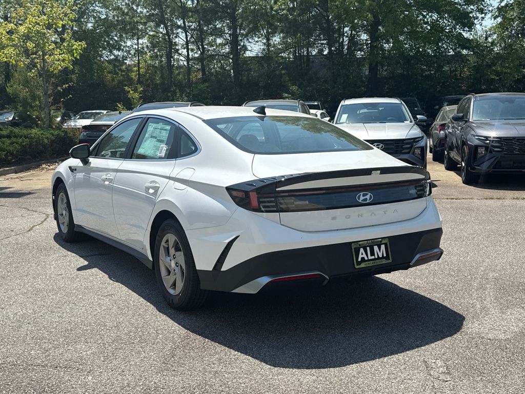 2025 Hyundai Sonata SE photo 4
