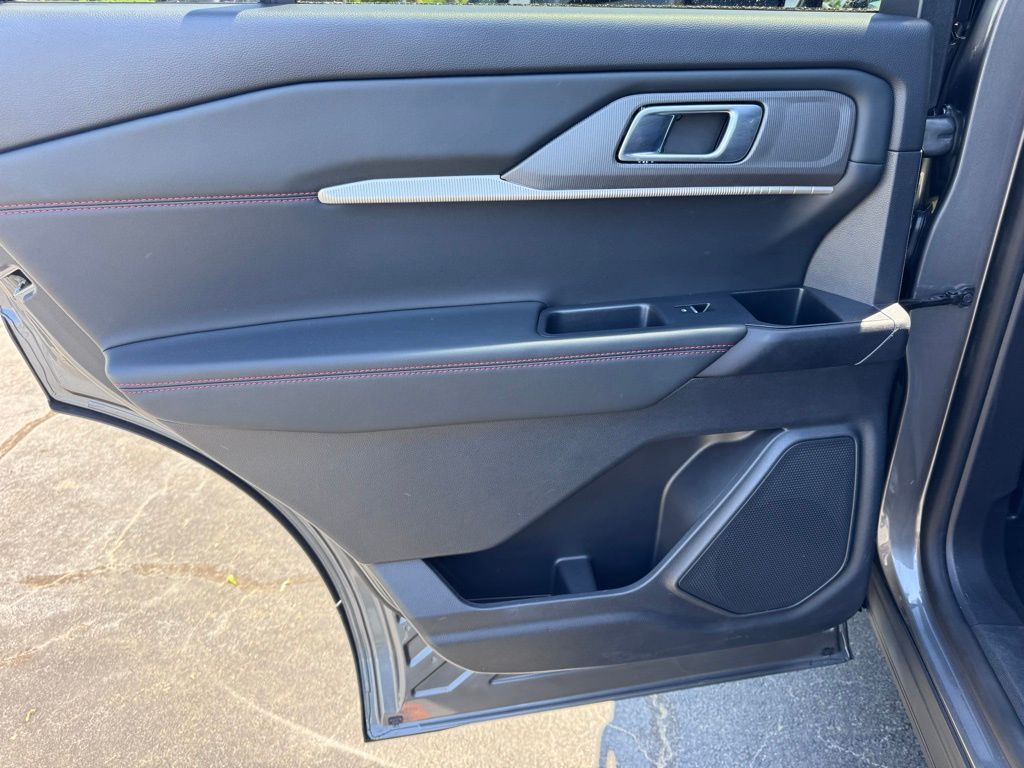 FordExplorer30