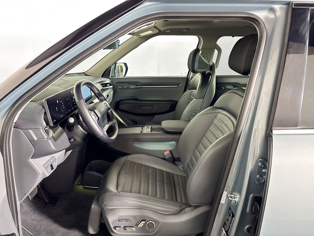 2024 Kia EV9 Land