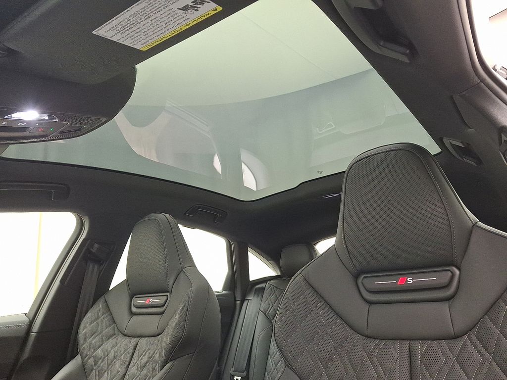 Thumbnail: 2025 Audi S5 - 9