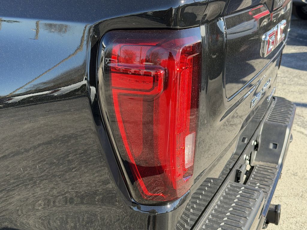 new 2026 GMC Sierra 1500 car, priced at $70,033