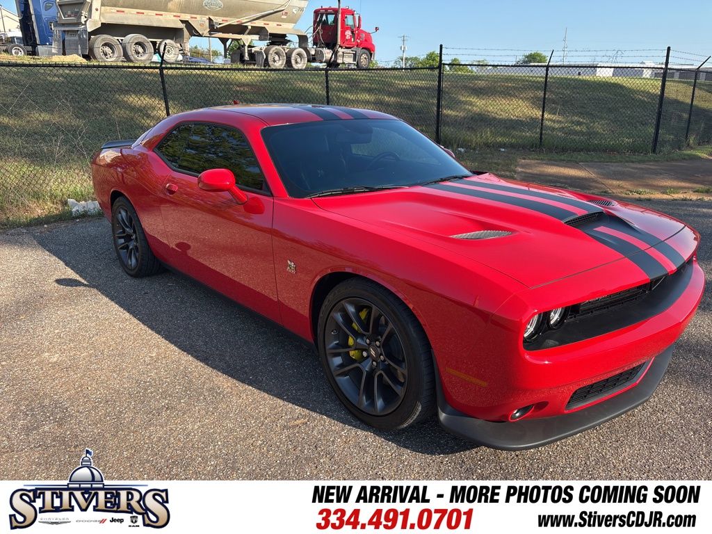 Torred Clearcoat 2023 Dodge Challenger R/T Scat Pack RWD Coupe Rear-Wheel Drive 6-Speed Manual