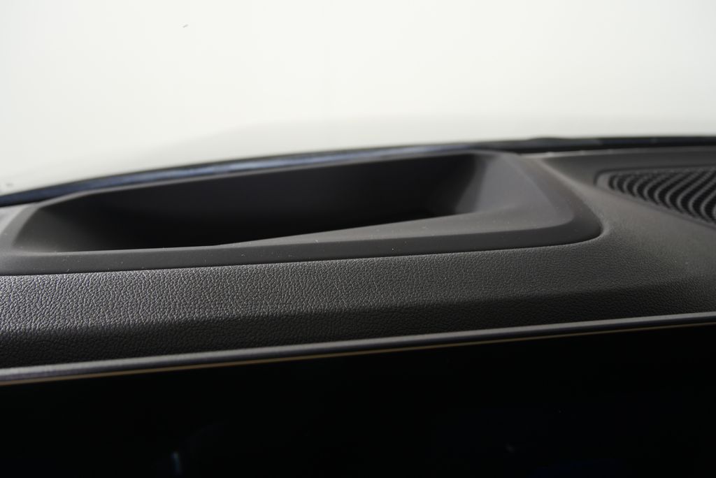 Thumbnail: 2023 BMW 2 Series - 18