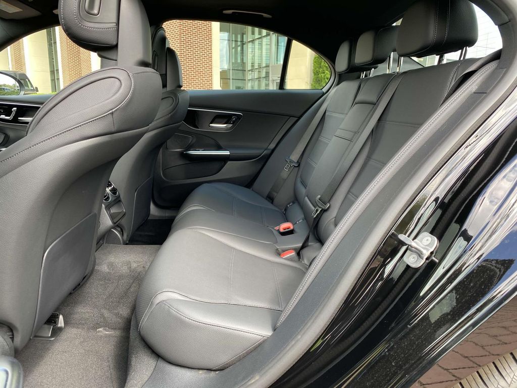 Thumbnail: 2024 Mercedes-Benz C-Class - 18