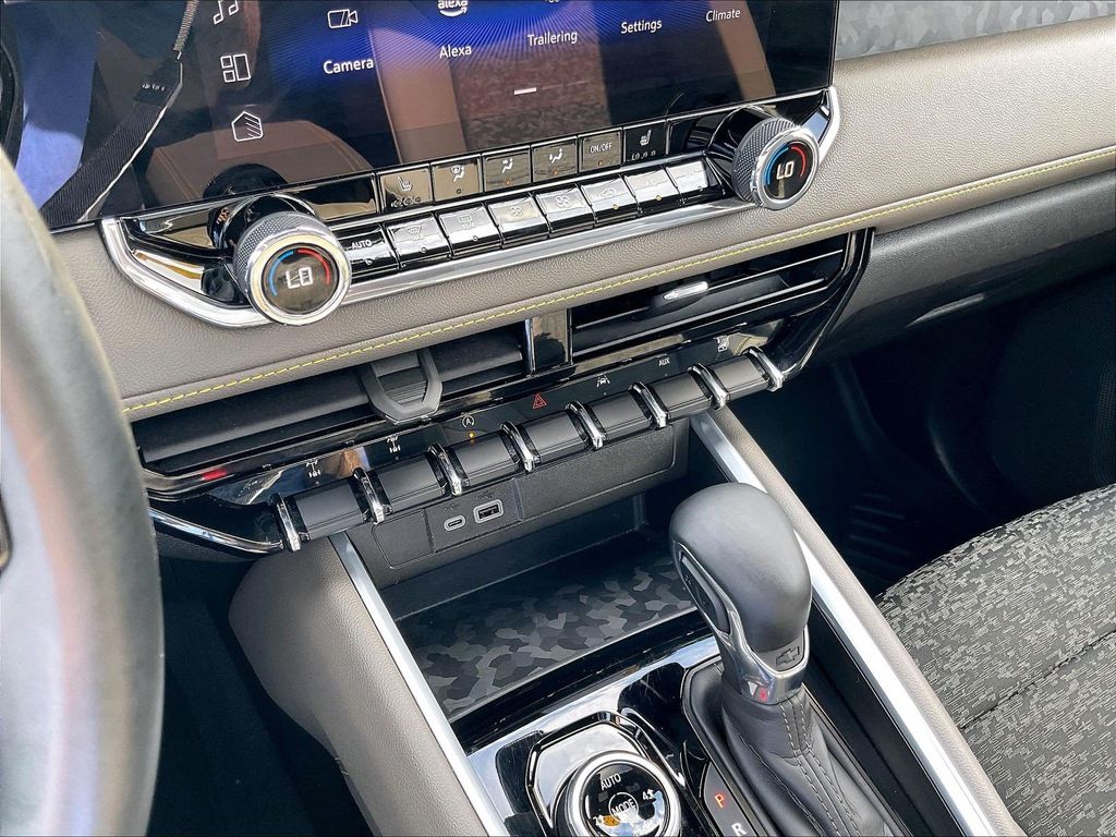 2024 Chevrolet Colorado — photo 25