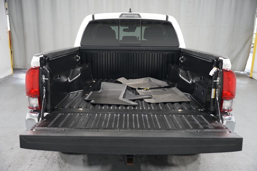 2023 Toyota Tacoma SR5 32