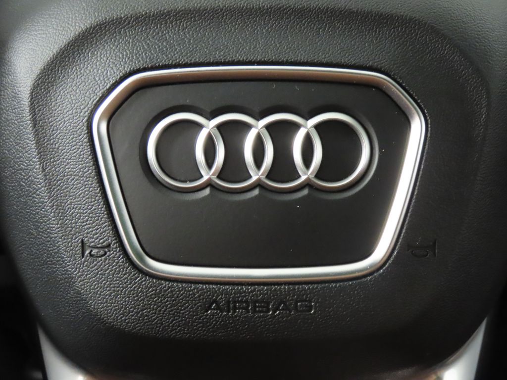Thumbnail: 2025 Audi Q3 - 18