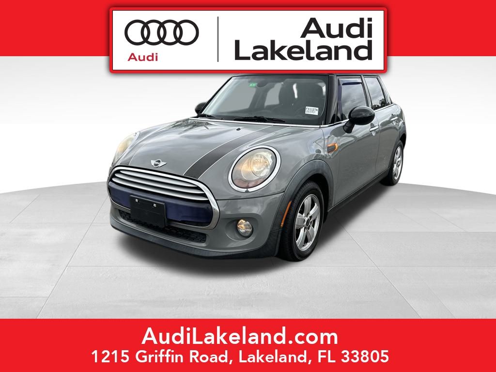 2015 MINI Cooper photo