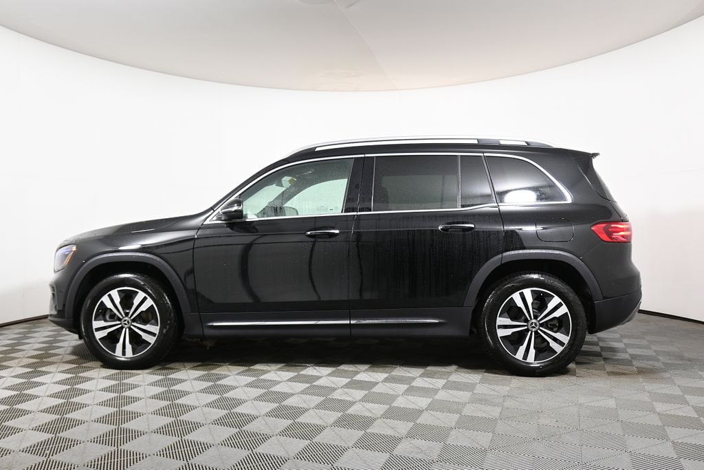 Thumbnail: 2026 Mercedes-Benz GLB - 2