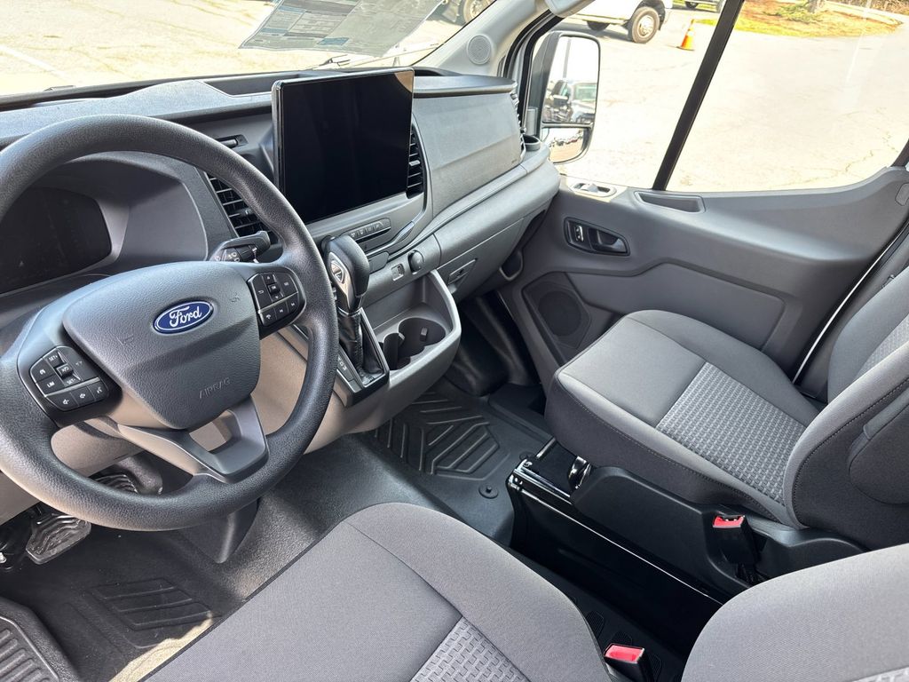 New 2026 Oxford White Ford Cargo Van image 17