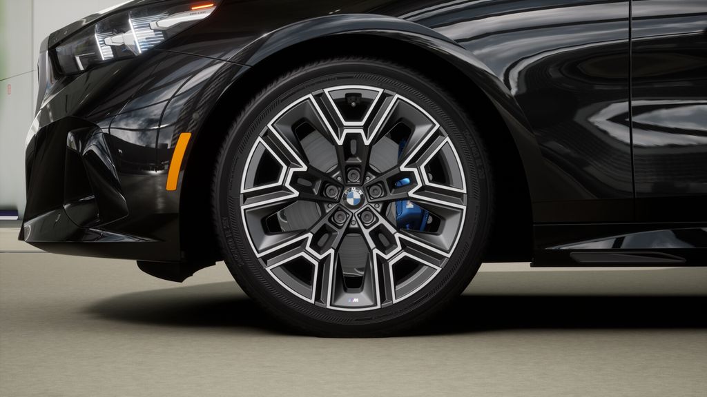 Thumbnail: 2026 BMW 5 Series - 7
