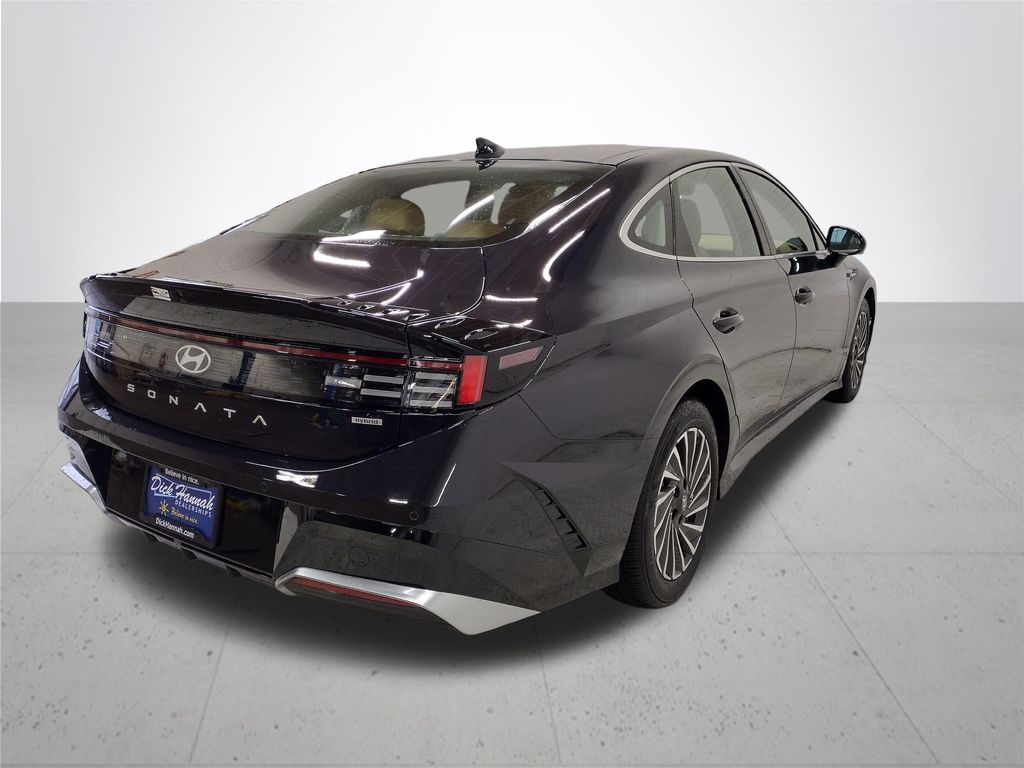 2026 Hyundai Sonata Hybrid Limited