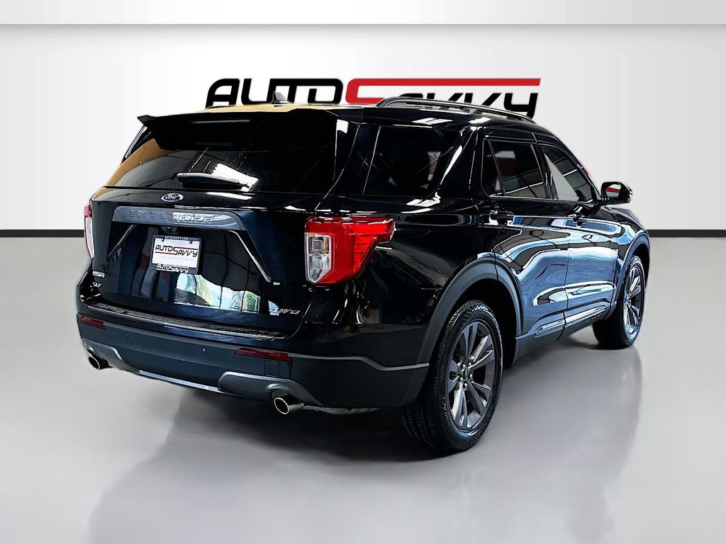 Used 2023 Black Metallic Ford XLT image 7