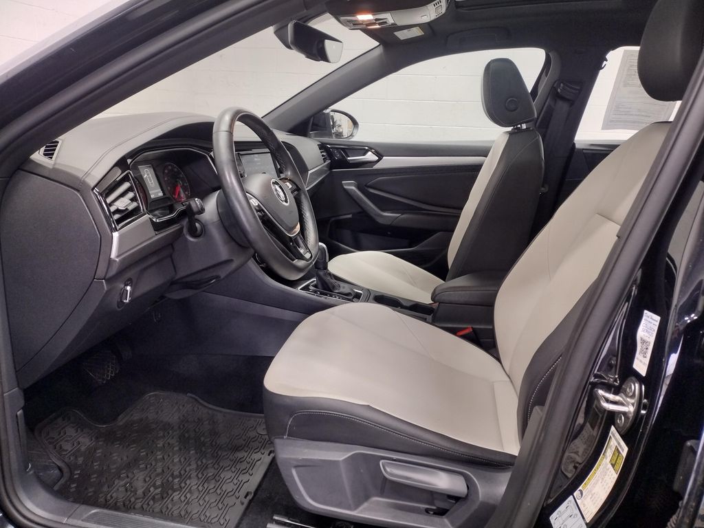 2021 Volkswagen Jetta R-Line