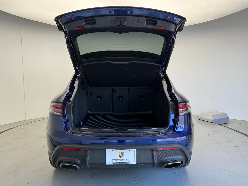 2024 Porsche Macan  20