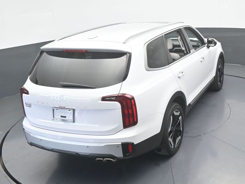 Used 2024 Glacial White Pearl Kia S image 50