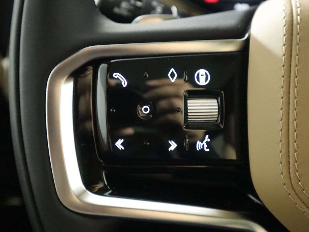 Thumbnail: 2026 Land Rover Range Rover Sport - 12