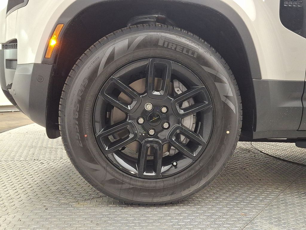 Thumbnail: 2026 Land Rover Defender - 5